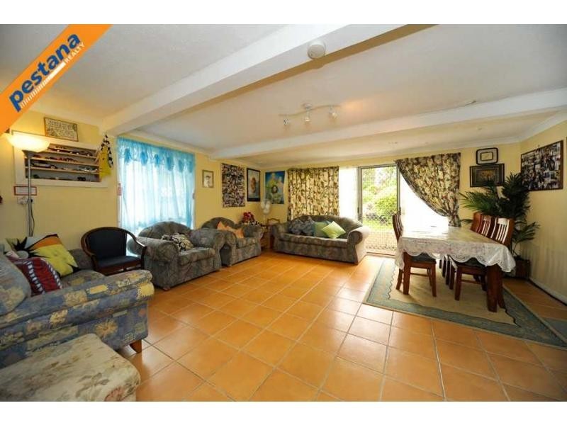 3 Alexander Street, Woodridge QLD 4114