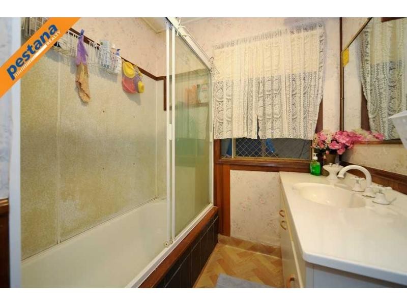 3 Alexander Street, Woodridge QLD 4114