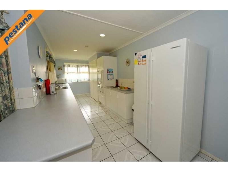 87 Edenlea Drive, Meadowbrook QLD 4131