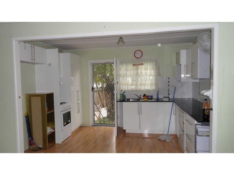 74 Ewing Road, Woodridge QLD 4114