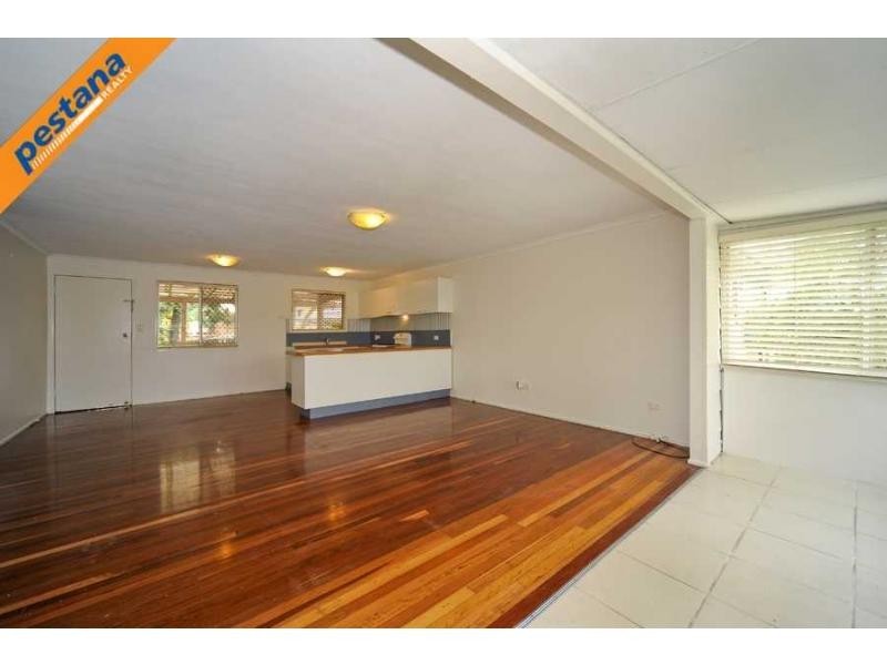 12 Hawkins Street, Springwood QLD 4127