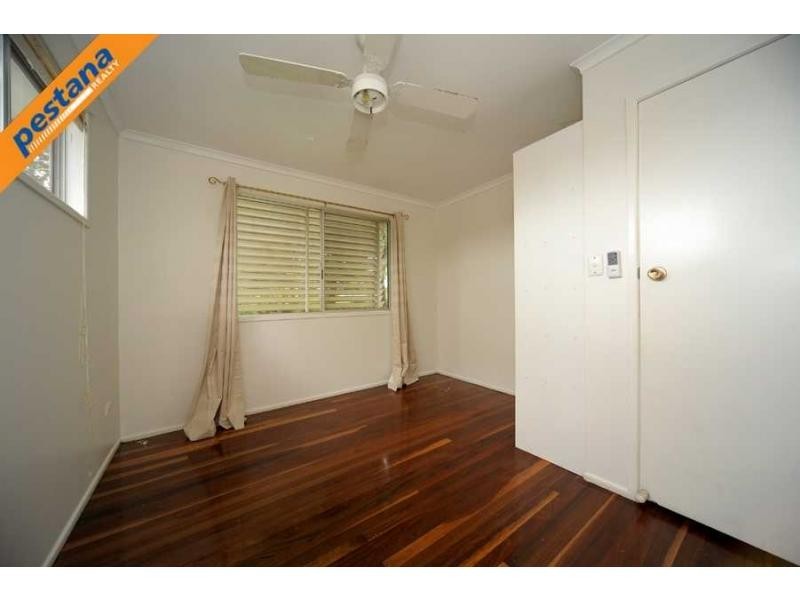 12 Hawkins Street, Springwood QLD 4127
