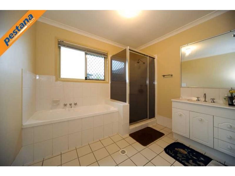 17 Faculty Circuit, Meadowbrook QLD 4131
