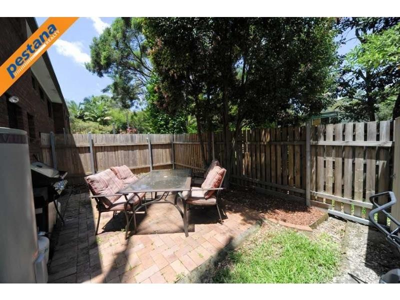 16/4 Amie Court, Springwood QLD 4127