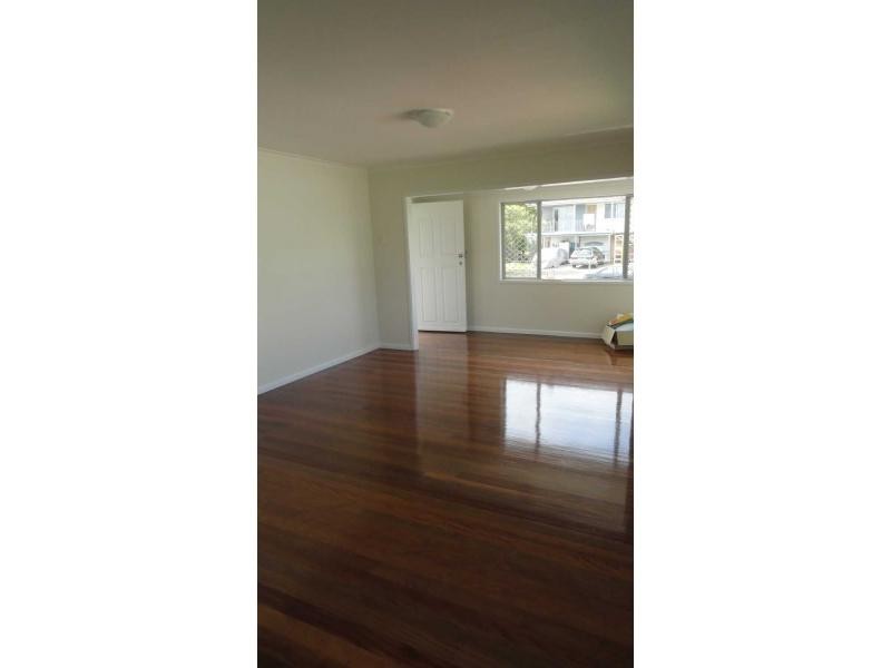 24 Wattle Street, Woodridge QLD 4114