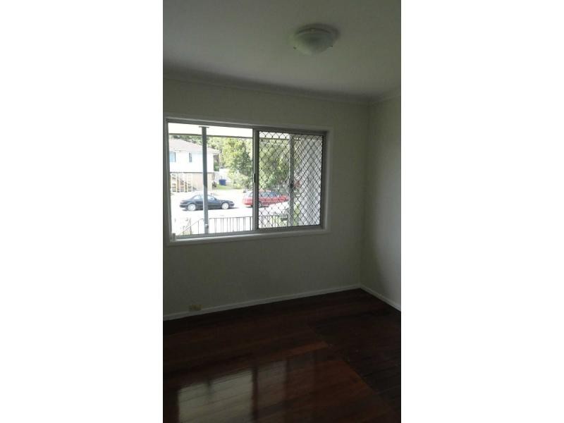 24 Wattle Street, Woodridge QLD 4114