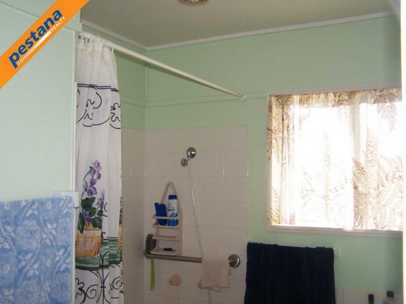 8 Mawarra Street, Kingston QLD 4114