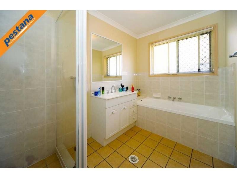 26 Allenby Drive, Meadowbrook QLD 4131