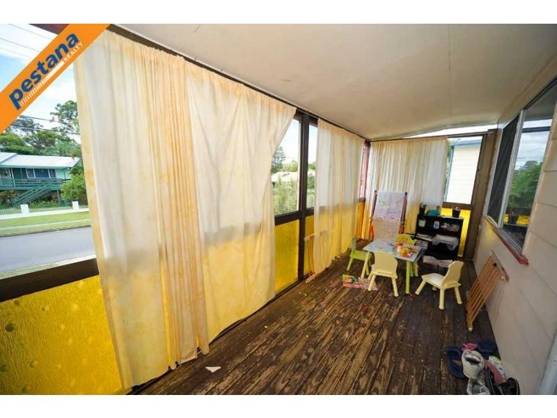 61 Aquarius Drive, Kingston QLD 4114