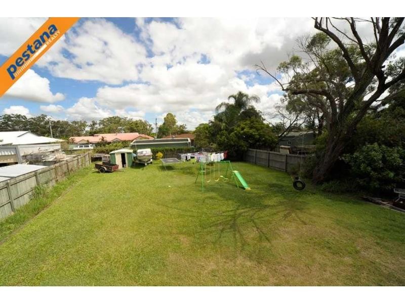 61 Aquarius Drive, Kingston QLD 4114