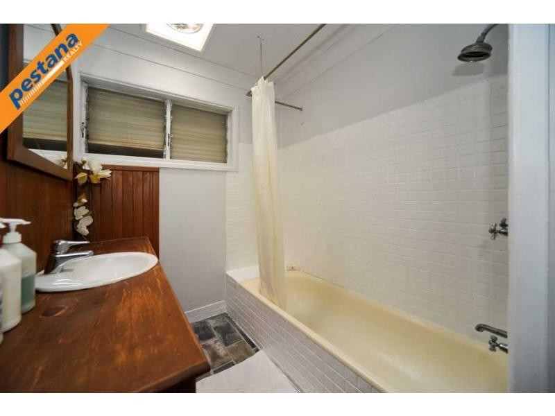4 Floyd Street, Woodridge QLD 4114