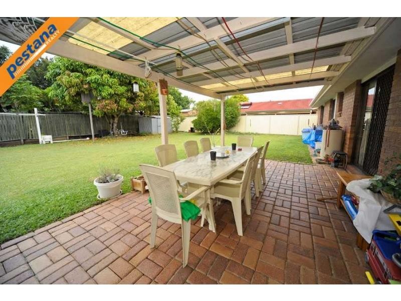 31 Edenlea Drive, Meadowbrook QLD 4131