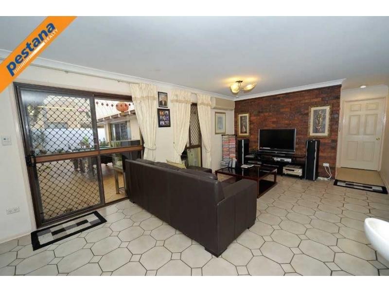 69 Dewar Drive, Loganholme QLD 4129