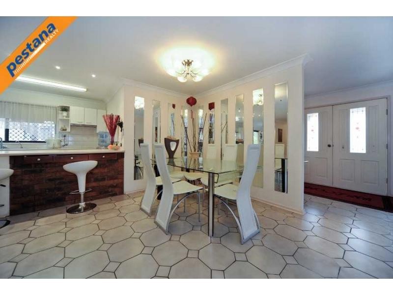 69 Dewar Drive, Loganholme QLD 4129