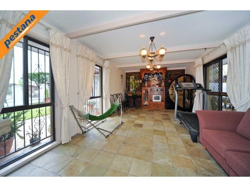 69 Dewar Drive, Loganholme QLD 4129