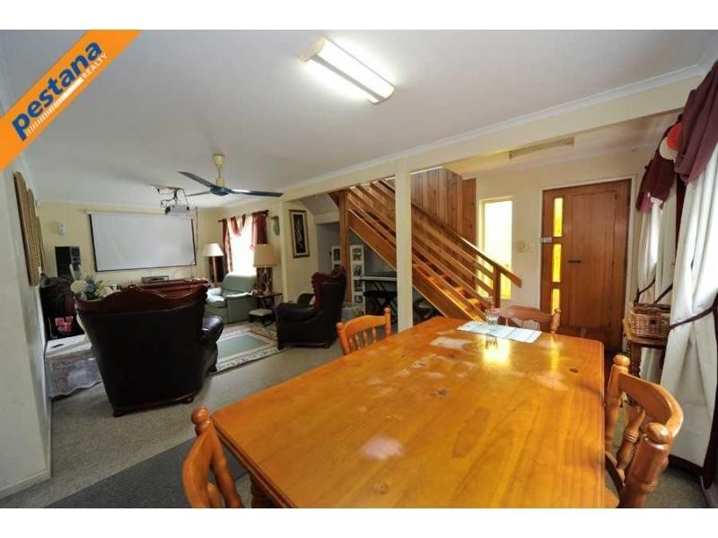 11-13 Brisbane Street, Kingston QLD 4114