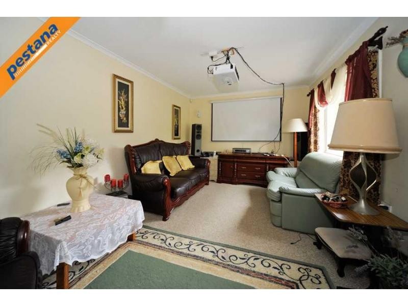 11-13 Brisbane Street, Kingston QLD 4114