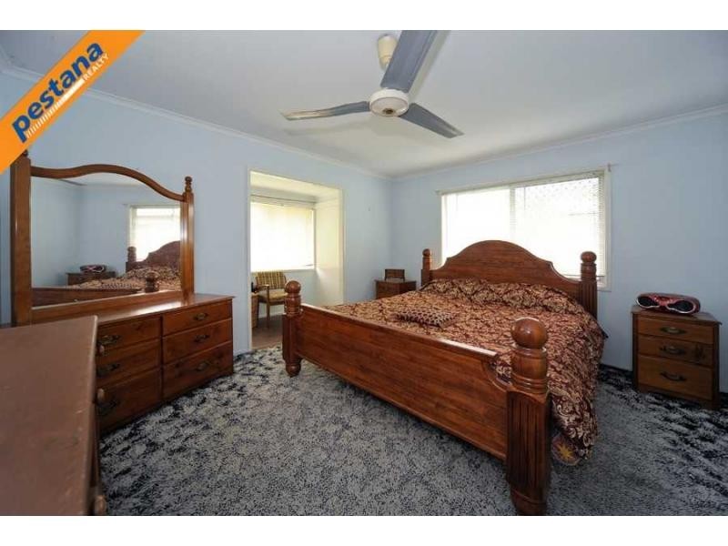 11-13 Brisbane Street, Kingston QLD 4114