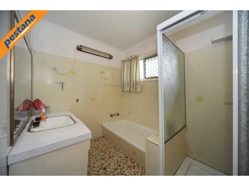 11-13 Brisbane Street, Kingston QLD 4114