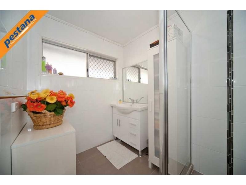 9 Brooks Street, Slacks Creek QLD 4127