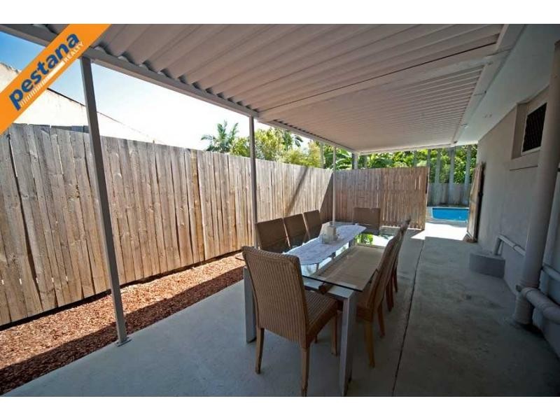 9 Brooks Street, Slacks Creek QLD 4127