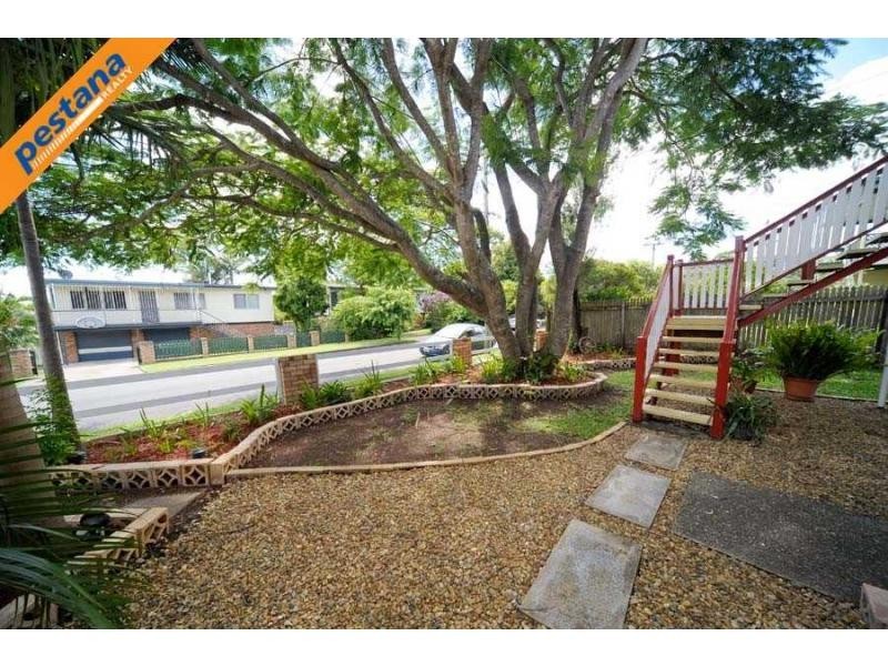 6 Myra Street, Kingston QLD 4114
