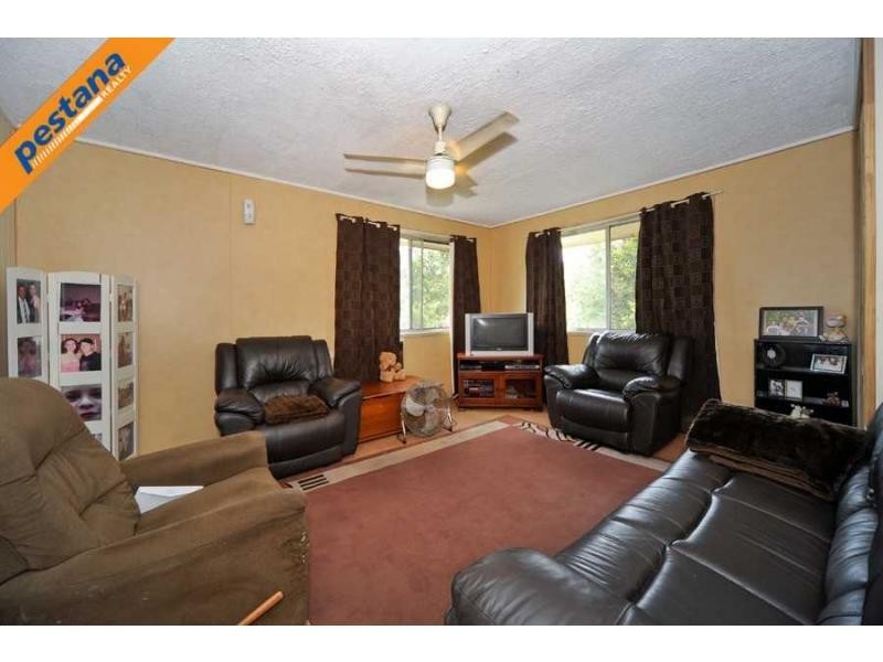 2 Nanda Street, Woodridge QLD 4114