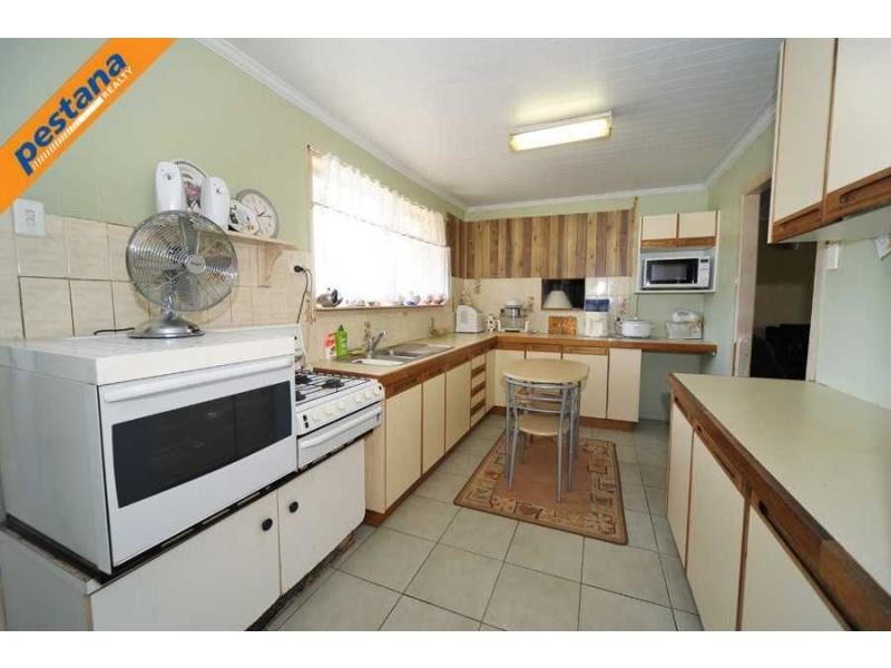2 Nanda Street, Woodridge QLD 4114