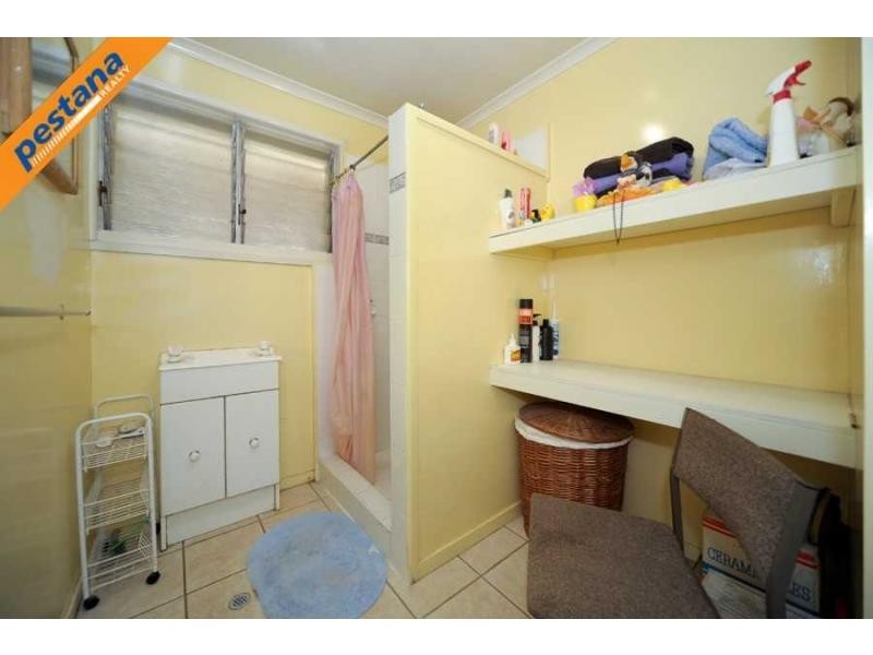 2 Nanda Street, Woodridge QLD 4114