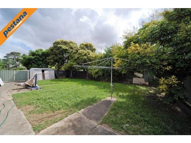 2 Nanda Street, Woodridge QLD 4114