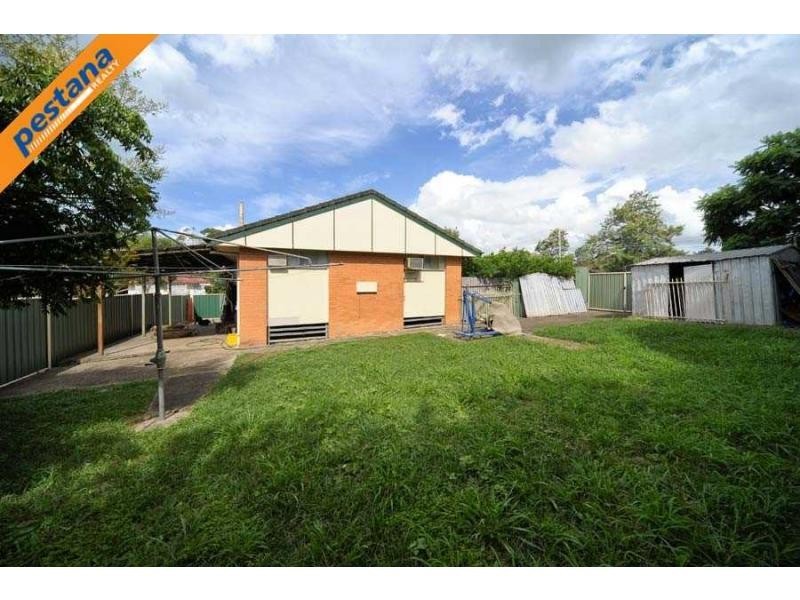 2 Nanda Street, Woodridge QLD 4114