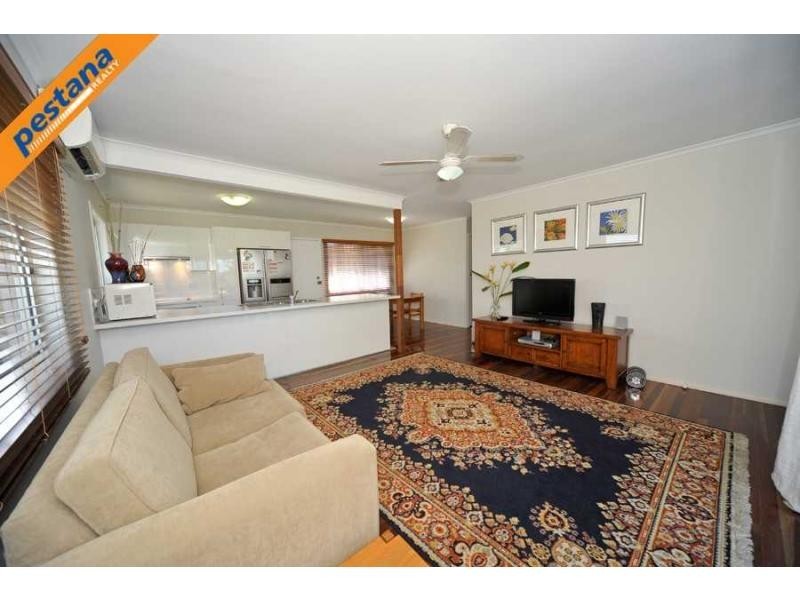 1 Collin Court, Kingston QLD 4114