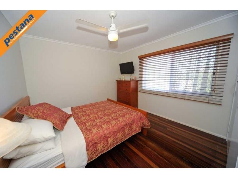 1 Collin Court, Kingston QLD 4114