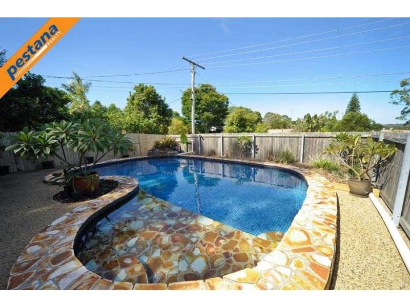 1 Collin Court, Kingston QLD 4114