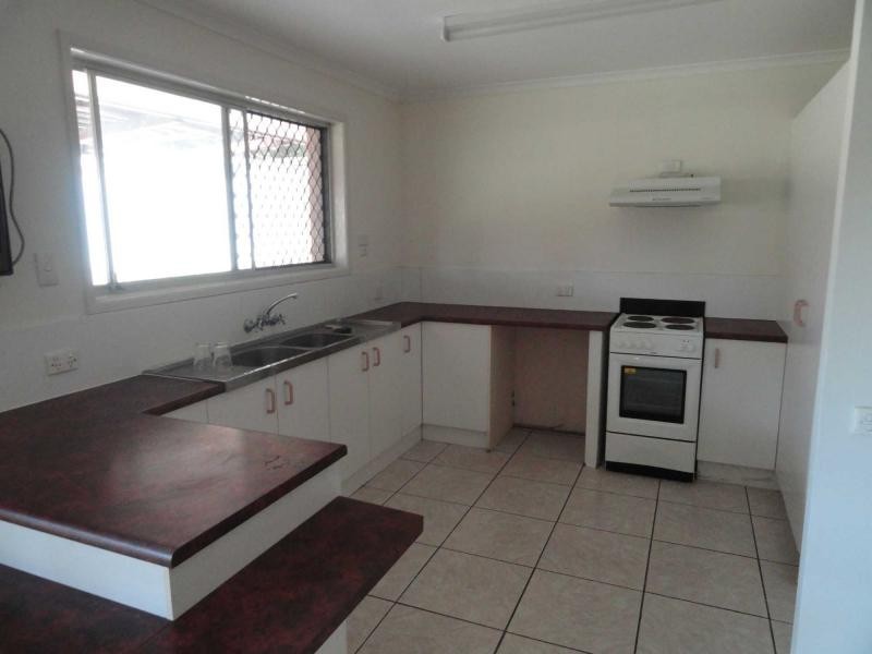 15 Wyclif Avenue, Springwood QLD 4127