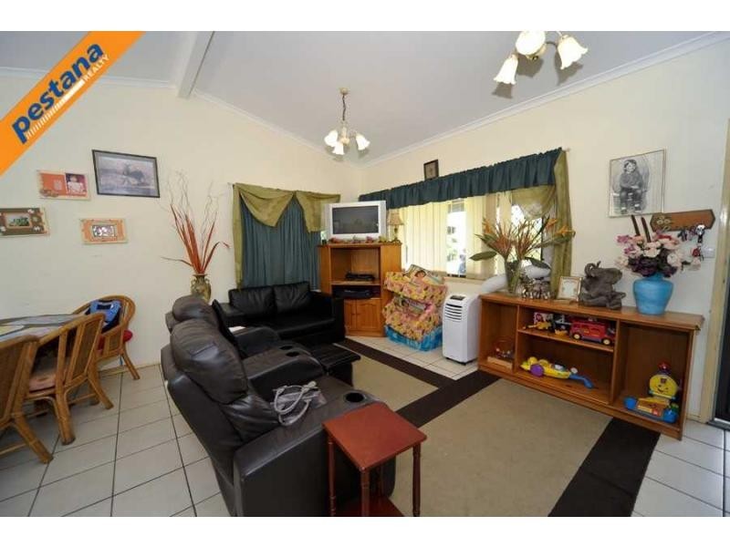 1 Strover Court, Springwood QLD 4127