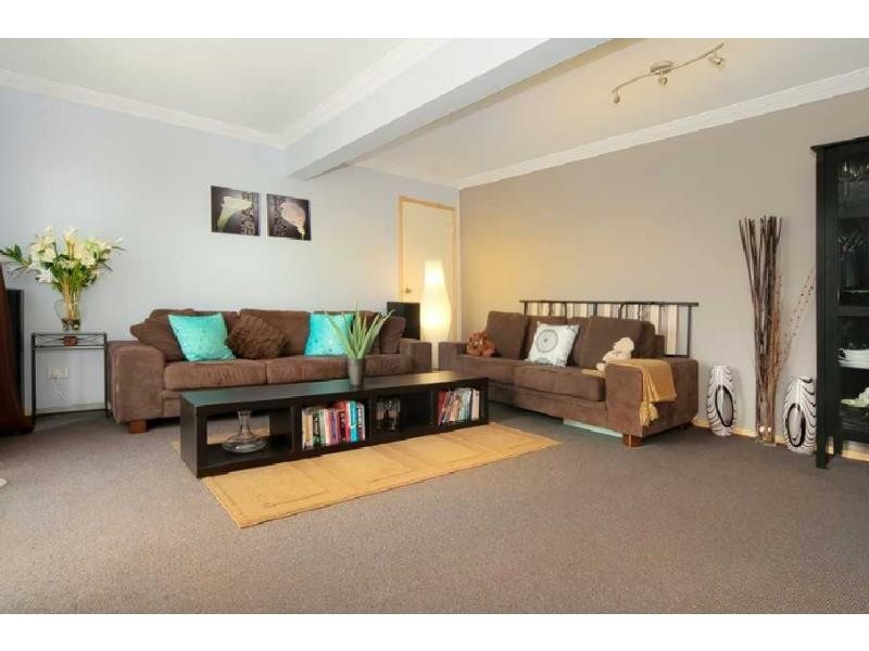 26 Village Drive, Daisy Hill QLD 4127
