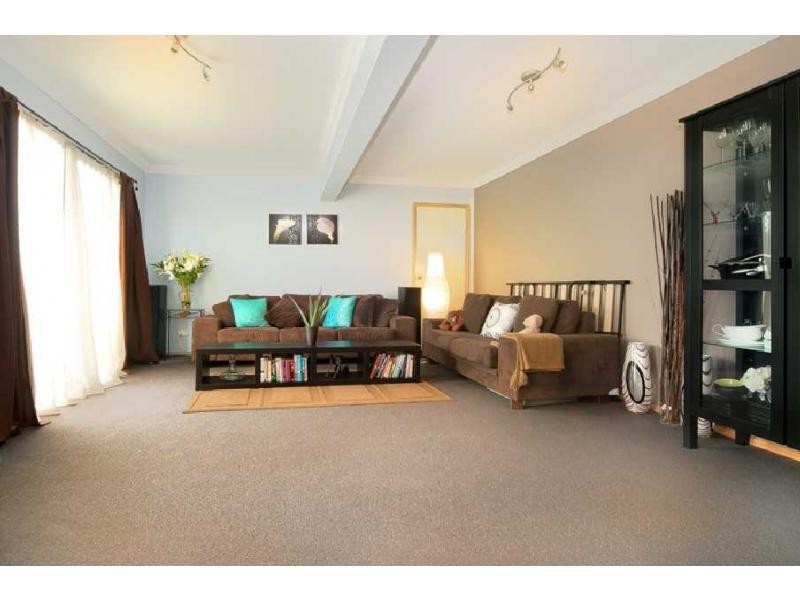 26 Village Drive, Daisy Hill QLD 4127