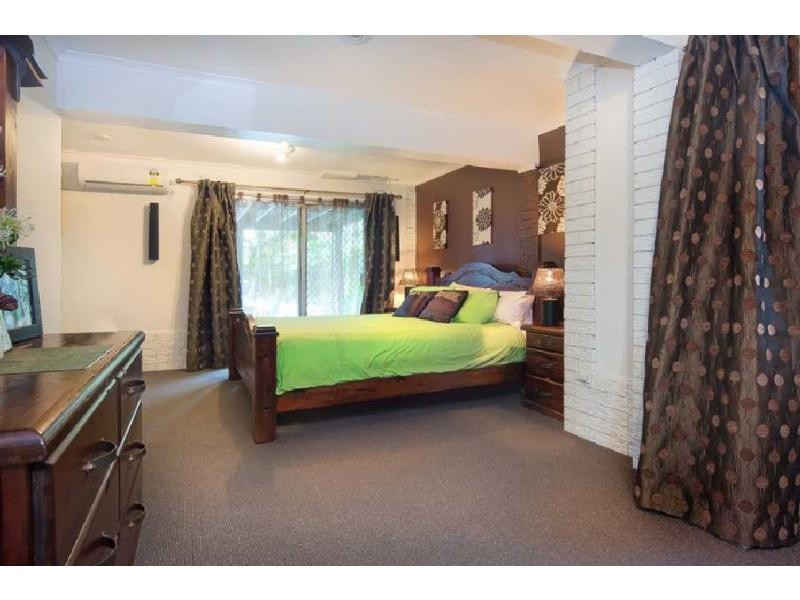 26 Village Drive, Daisy Hill QLD 4127