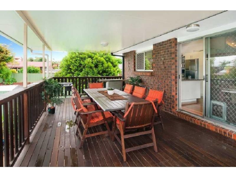 26 Village Drive, Daisy Hill QLD 4127