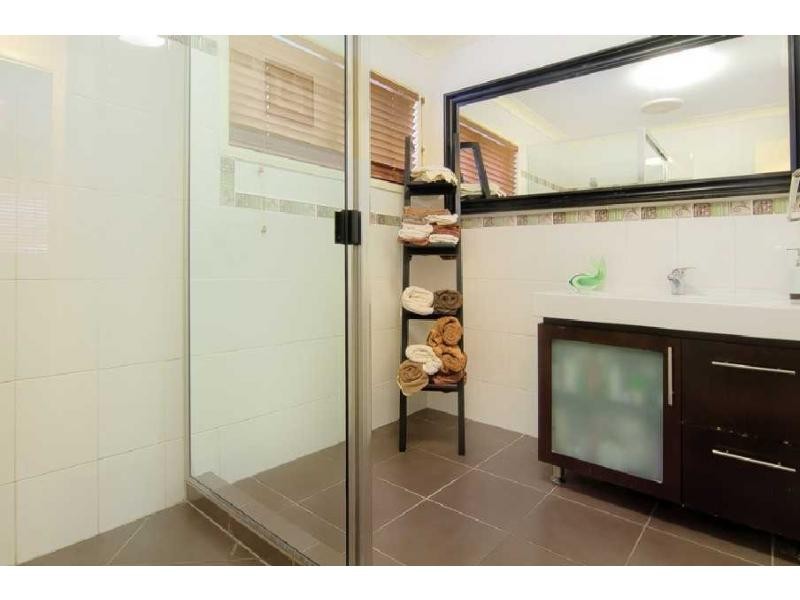 26 Village Drive, Daisy Hill QLD 4127