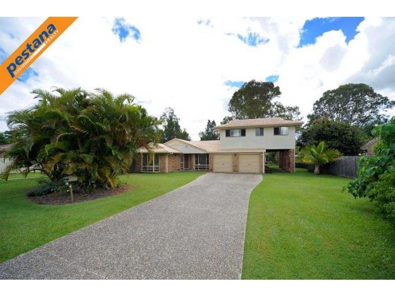 13 Haussman Court, Meadowbrook QLD 4131