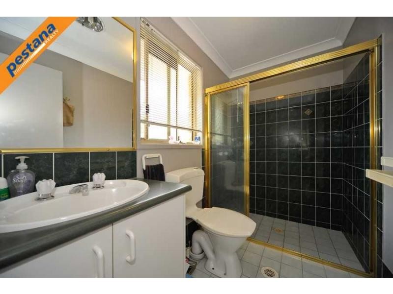 13 Haussman Court, Meadowbrook QLD 4131
