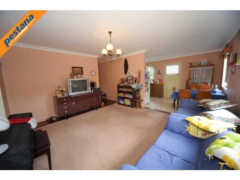 8 Geeba Street, Slacks Creek QLD 4127
