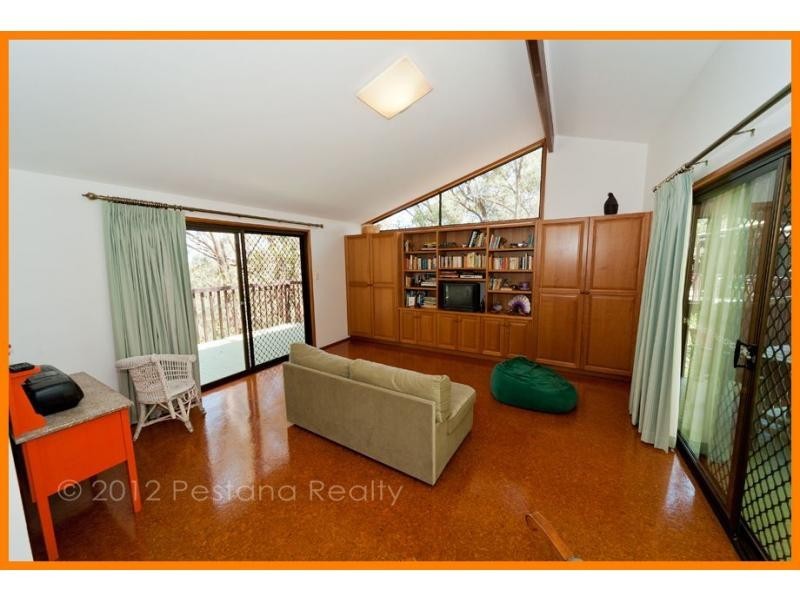 12 Lynshanel Court, Springwood QLD 4127