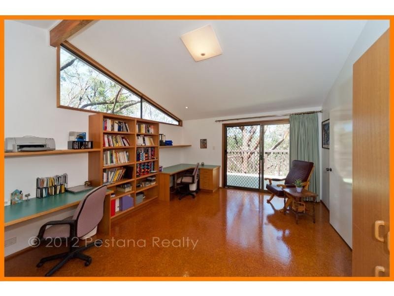 12 Lynshanel Court, Springwood QLD 4127