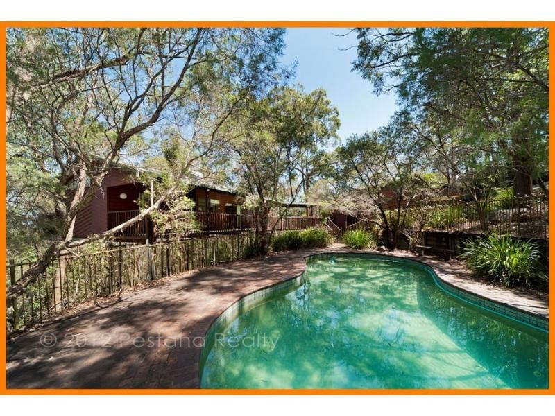 12 Lynshanel Court, Springwood QLD 4127