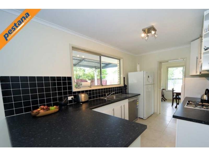 32 Barbaralla Drive, Springwood QLD 4127
