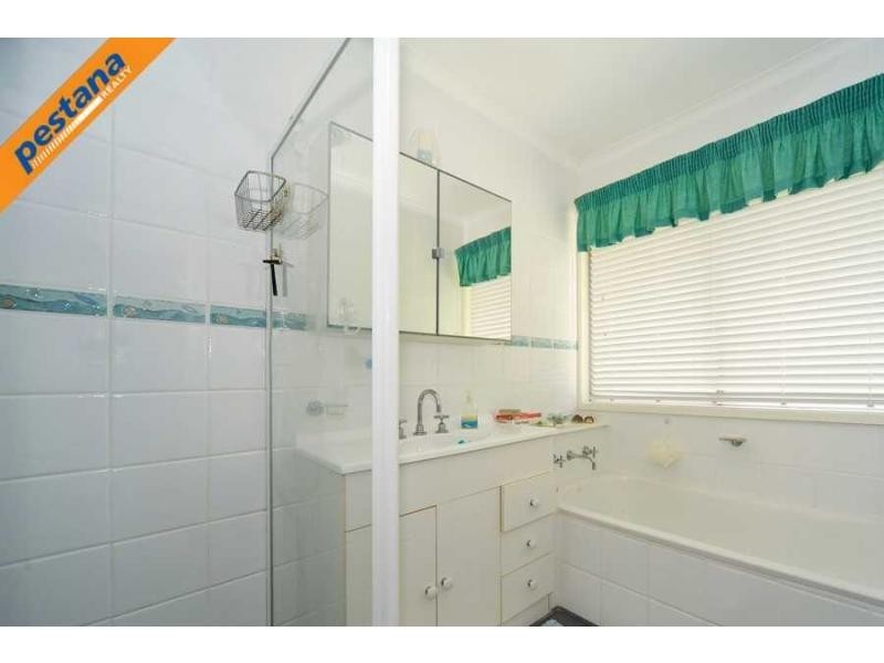 32 Barbaralla Drive, Springwood QLD 4127