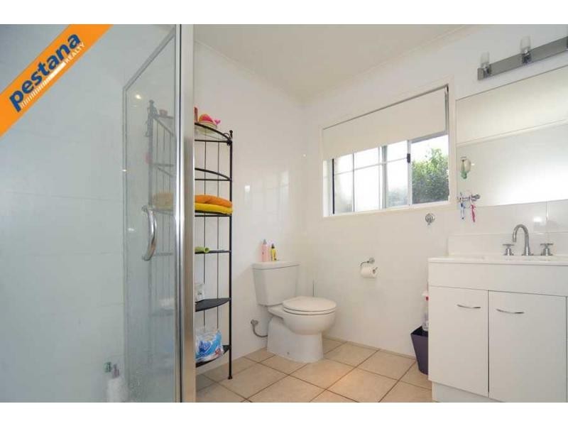 6 Meiland Place, Meadowbrook QLD 4131